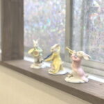 あらゆる種類のうさぎを多くオブジェクトとして置いているレンタルスタジオ 南浦和 調（つきの）