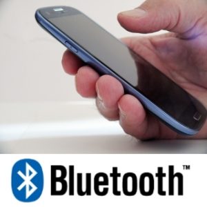 bluetoothでスマホとつなげて音が出せます